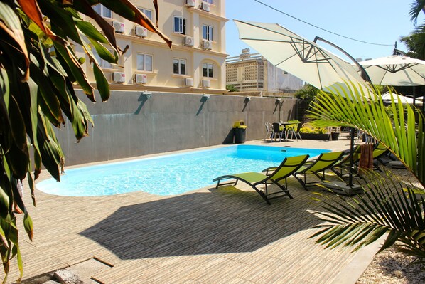Outdoor pool, pool umbrellas