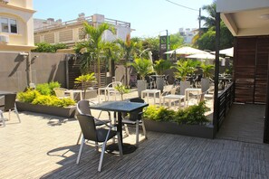 Free daily English breakfast - West Palm B&B Inn (Flic-en-Flac)