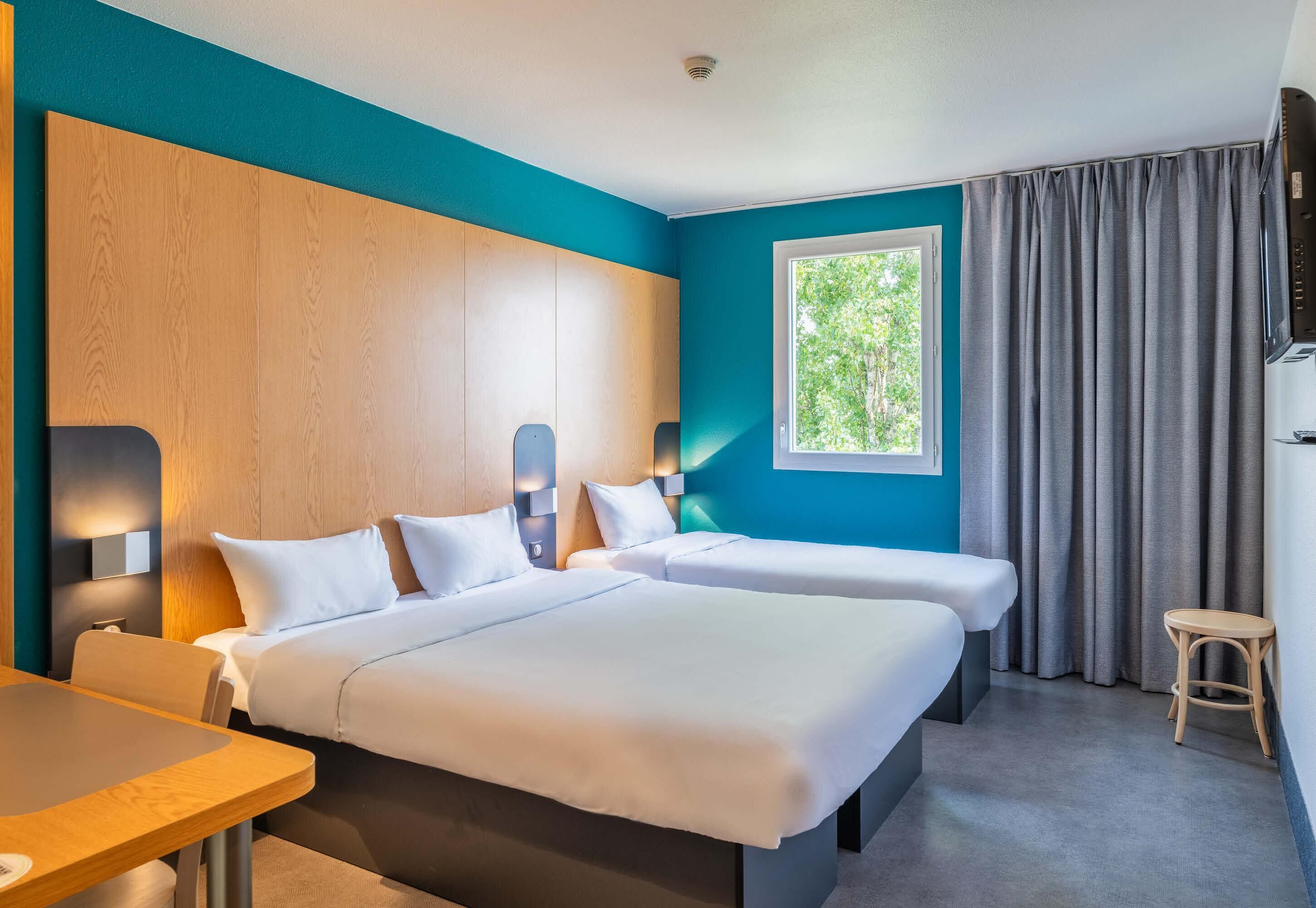 Premium bedding, individually furnished, soundproofing, free WiFi