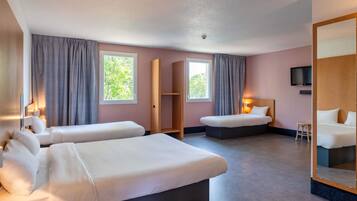 Quadruple Room, Accessible, Non Smoking | Premium bedding, individually furnished, soundproofing, free WiFi