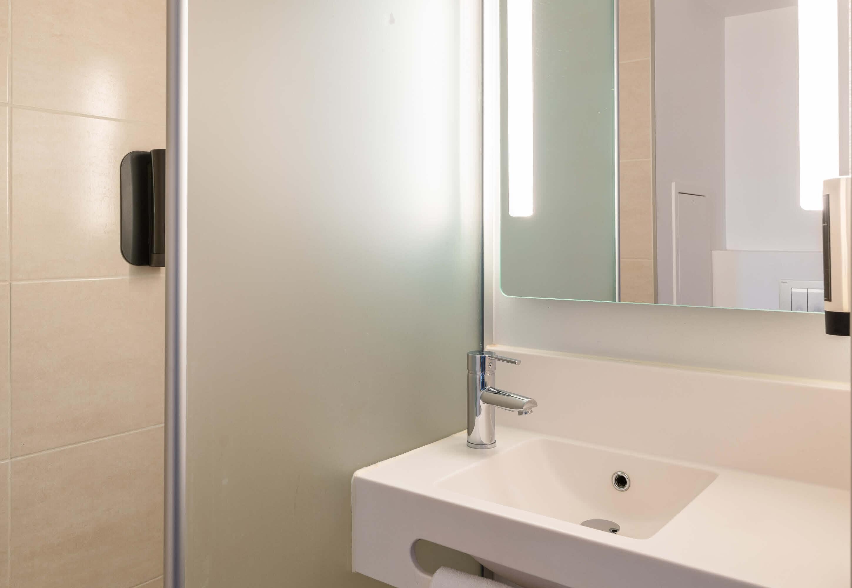 Photo - B&B HOTEL Lyon Eurexpo Chassieu