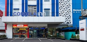 Front of property - Cordela Hotel Medan (Medan)