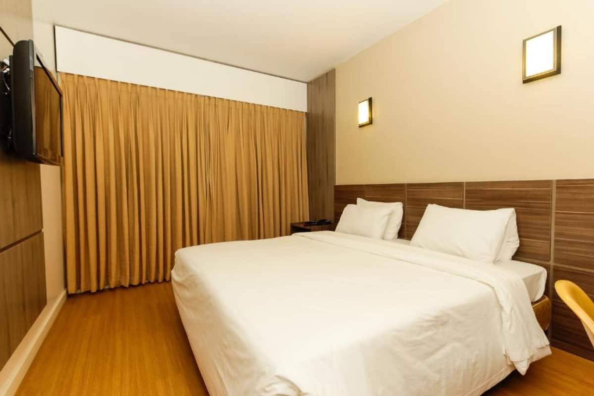 Minibar, coffres-forts dans les chambres, bureau, chambres insonorisées