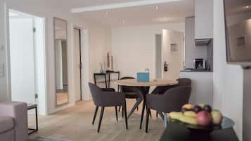 Literie de qualité supérieure, coffres-forts dans les chambres, bureau