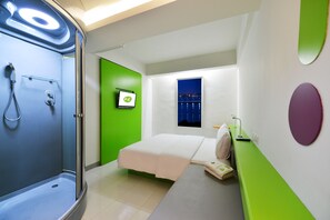 Zimmersafe, Schreibtisch, kostenloses WLAN