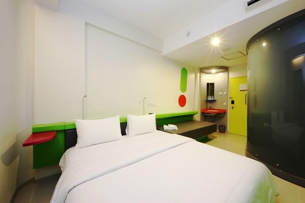 In-room safe, desk, free WiFi - POP! Hotel Nusa Dua (Nusa Dua)
