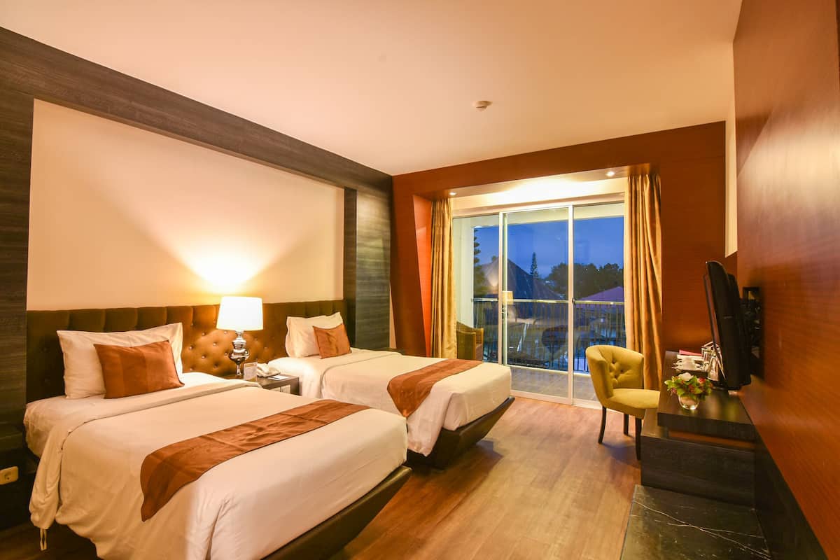 Minibar, safe på rommet, skrivebord og wi-fi (inkludert)