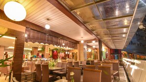 Breakfast area - Grand Rocky Hotel (Bukittinggi)