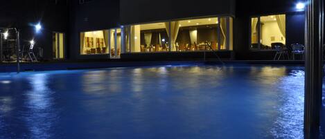 Seasonal outdoor pool