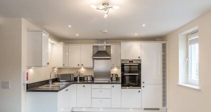 Central Point by House of Fisher