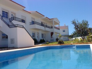 Outdoor pool, sun loungers