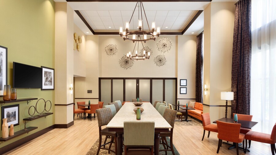 Hampton Inn & Suites Philadelphia Montgomeryville