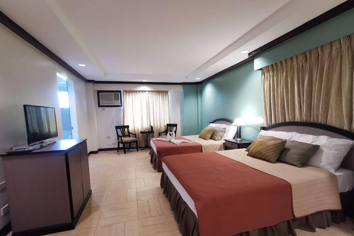 Cofres nos quartos, roupa de cama