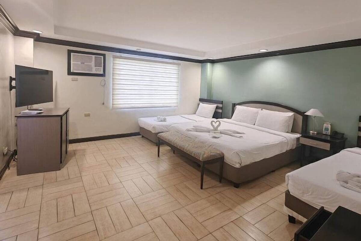 Cofres nos quartos, roupa de cama