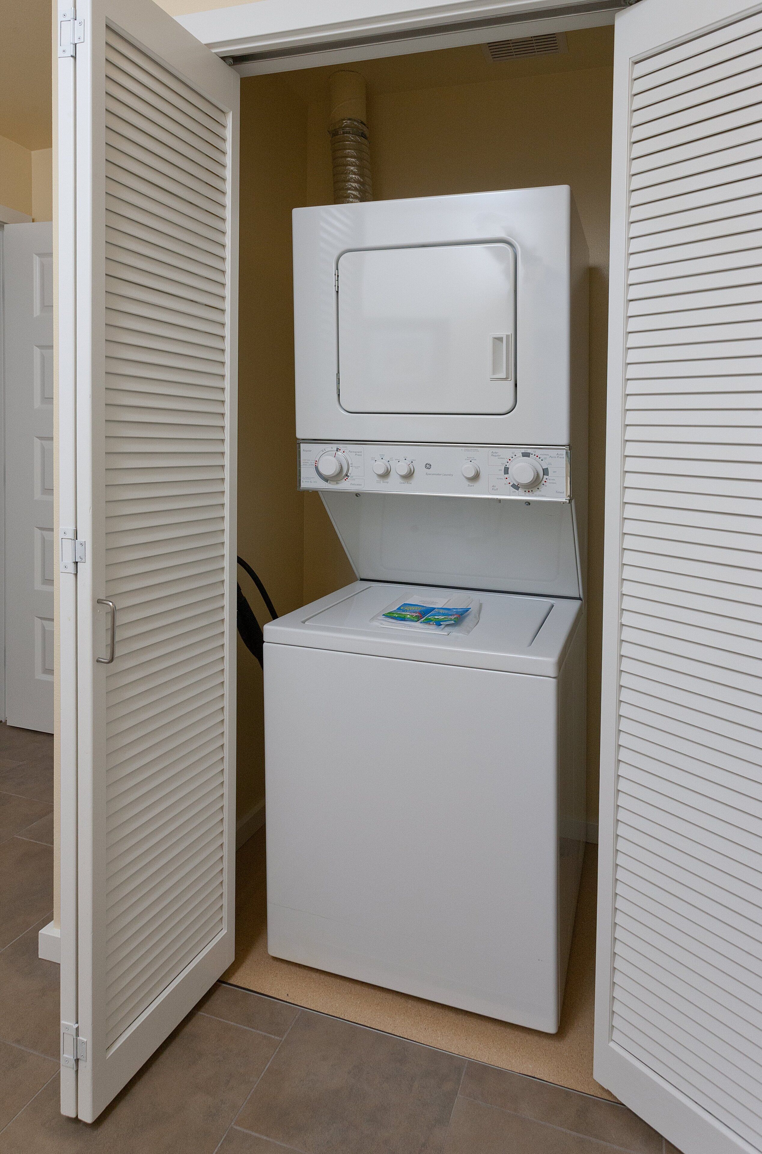 standard condo, 1 bedroom, non smoking, kitchen | laundry room