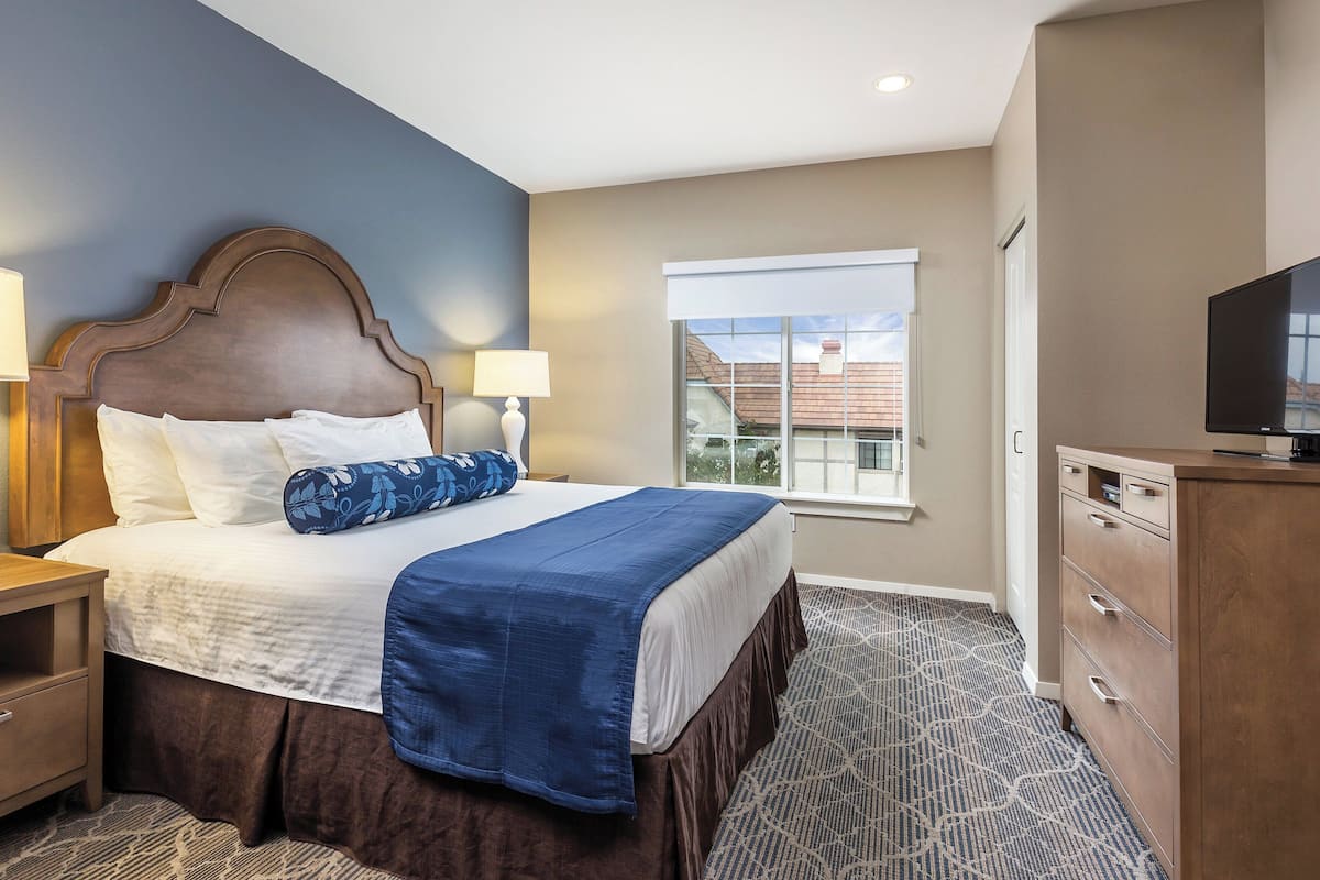 1 bedroom, minibar, blackout drapes, iron/ironing board