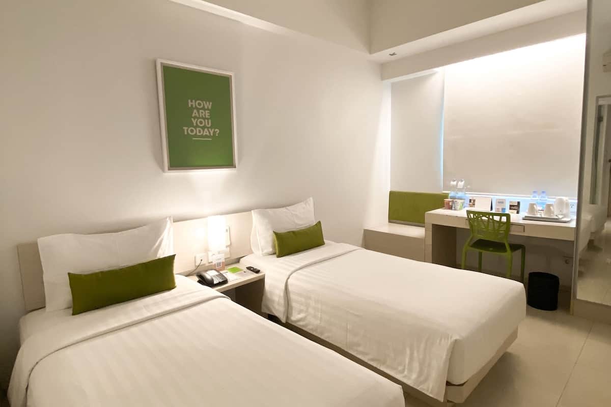 express room twin | 1 bedroom, in-room safe, desk, free wifi