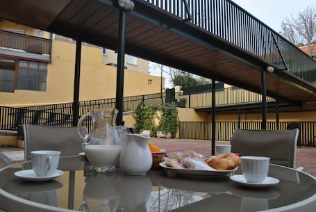 Deluxe Apartment, 2 Bedrooms, Mountain View, Mountainside | Terrace/patio