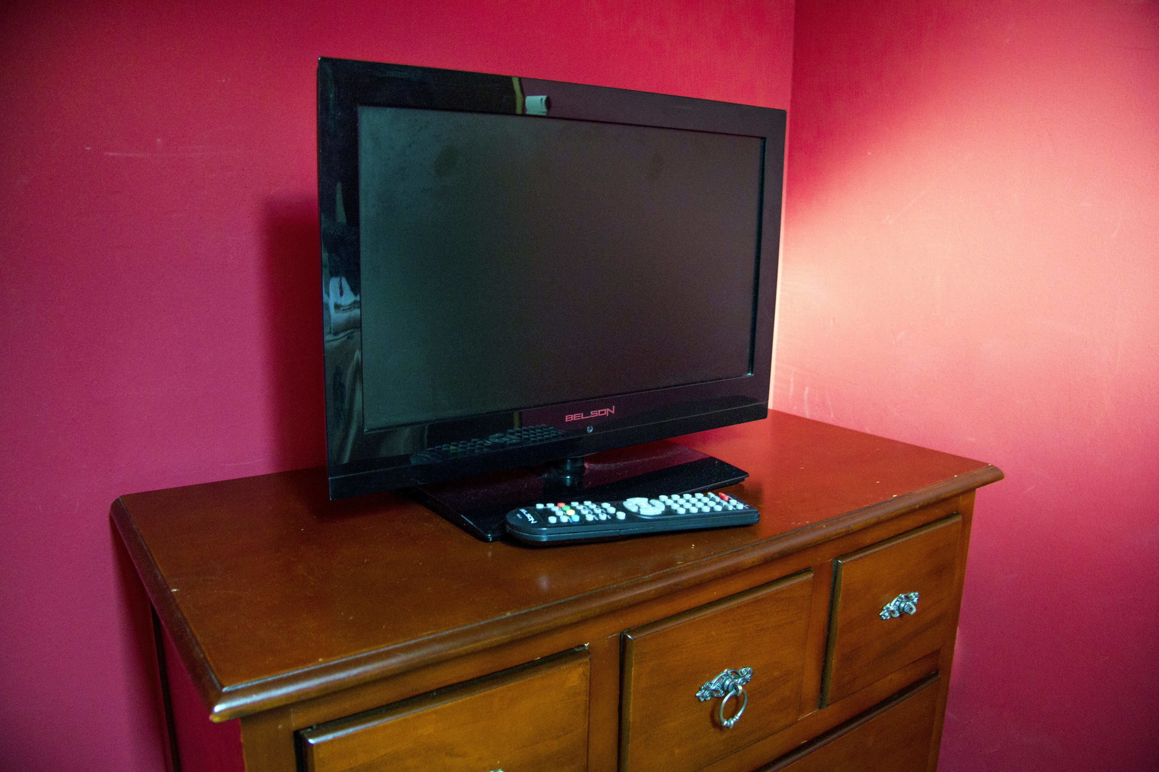 deluxe duplex, 3 bedrooms, mountainside | egyptian cotton sheets, premium bedding, down duvets, memory-foam beds