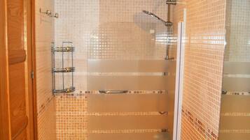 Appartement Duplex Deluxe, 3 chambres, cÎté montagne | Salle de bain