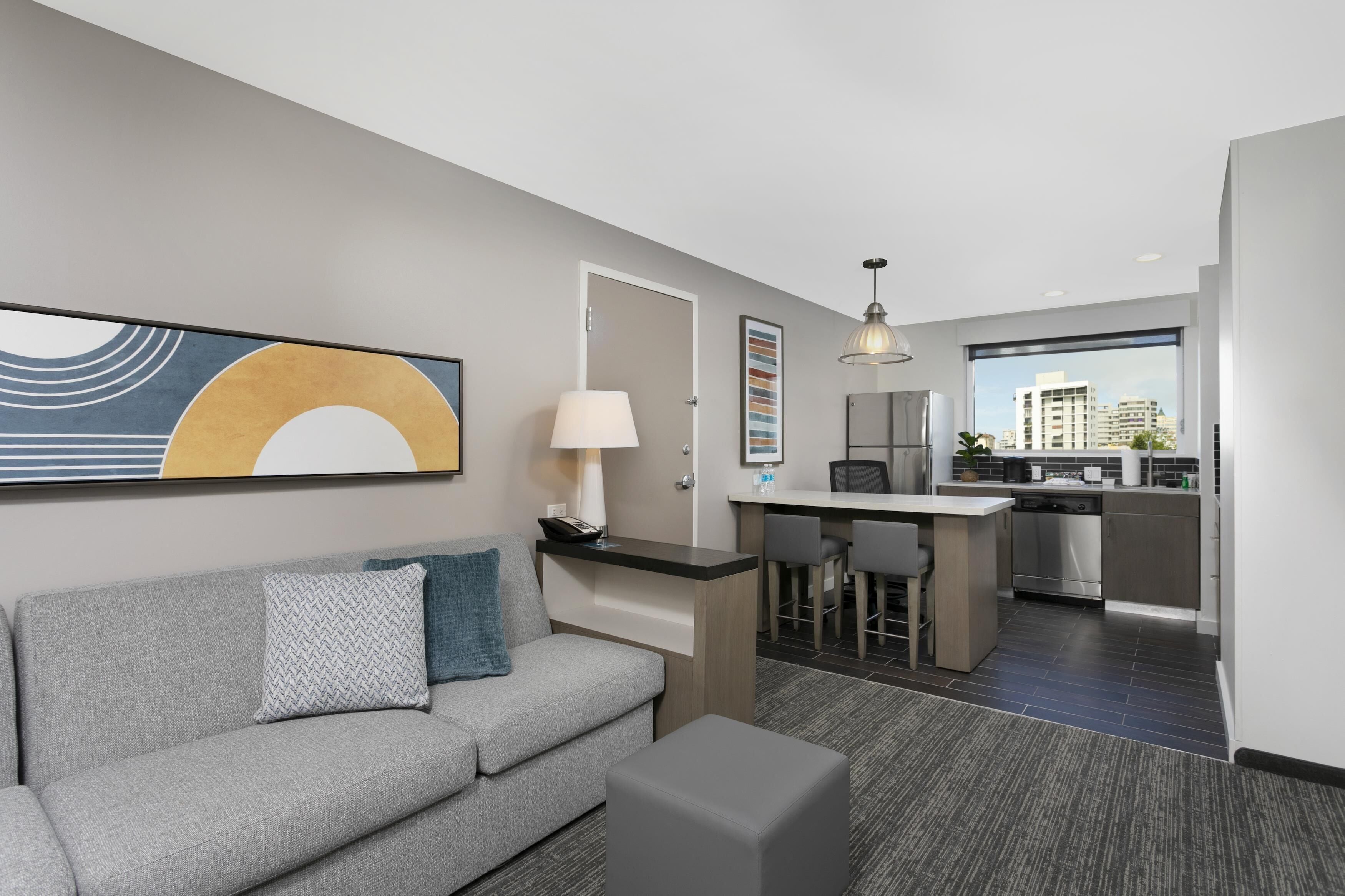 Studio Suite King | Egyptian cotton sheets, premium bedding, in-room safe, desk