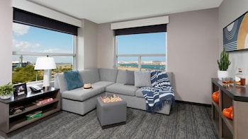 Egyptian cotton sheets, premium bedding, in-room safe, desk at Hyatt House San Juan