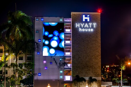 Hyatt House San Juan - Image 2
