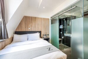 Double Room | Individually furnished, desk, laptop workspace, blackout curtains - The Z Hotel Glasgow (Glasgow)