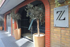 Property entrance - The Z Hotel Piccadilly (London)