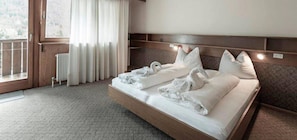 In-room safe, desk, soundproofing, free cots/infant beds