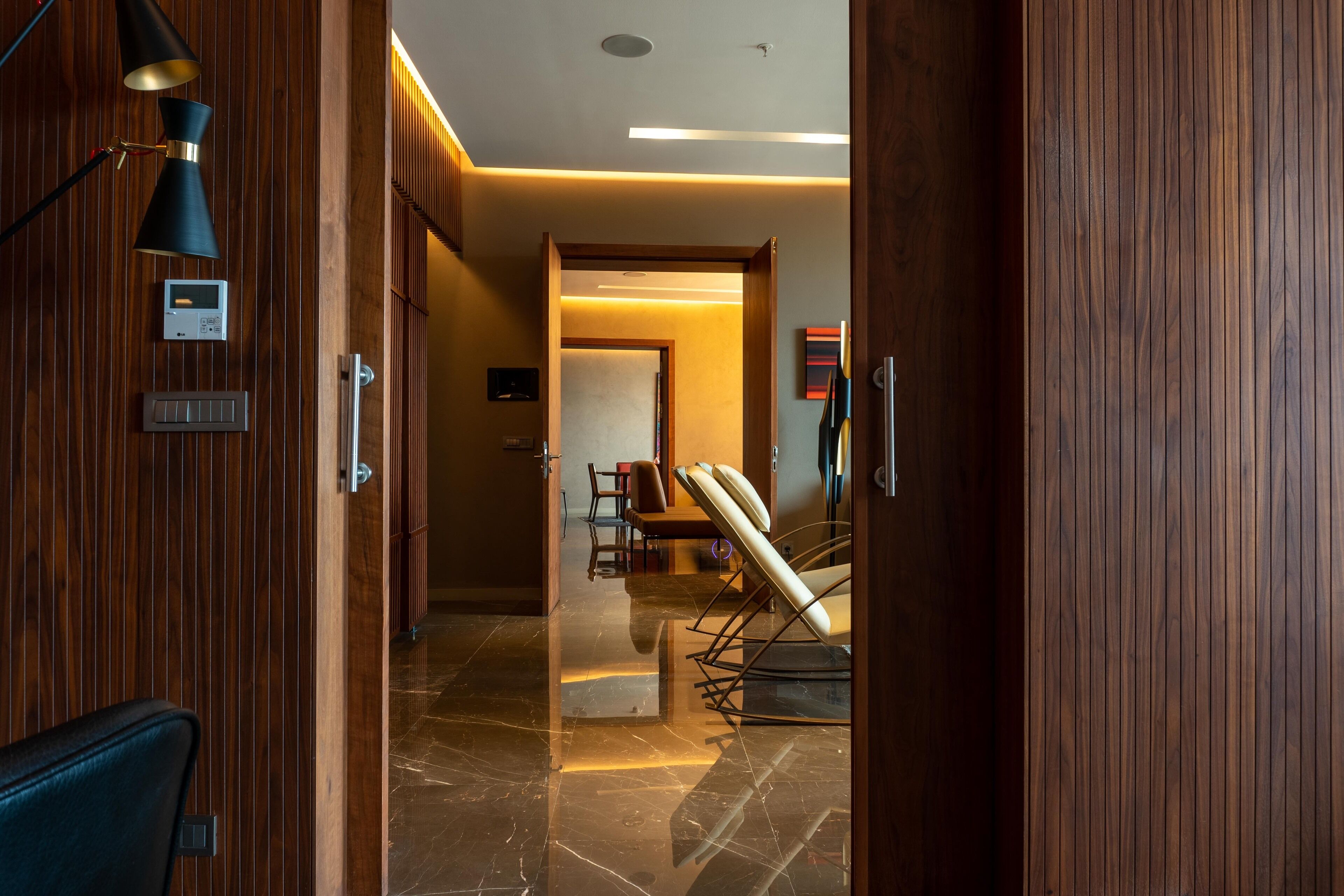 presidential suite | egyptian cotton sheets, premium bedding, in-room safe, desk