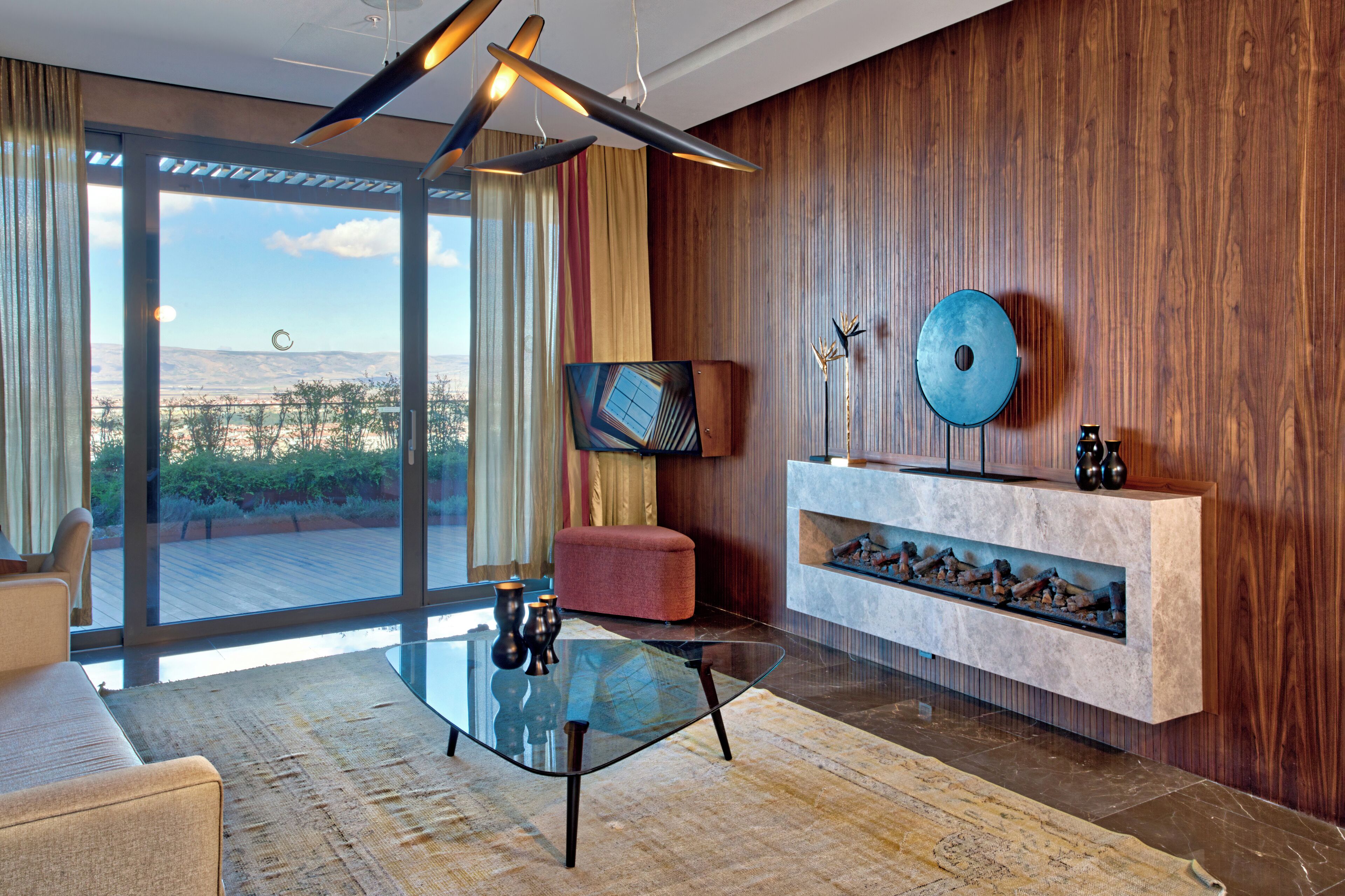 presidential suite | egyptian cotton sheets, premium bedding, in-room safe, desk