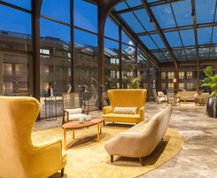 Sala de estar en el lobby