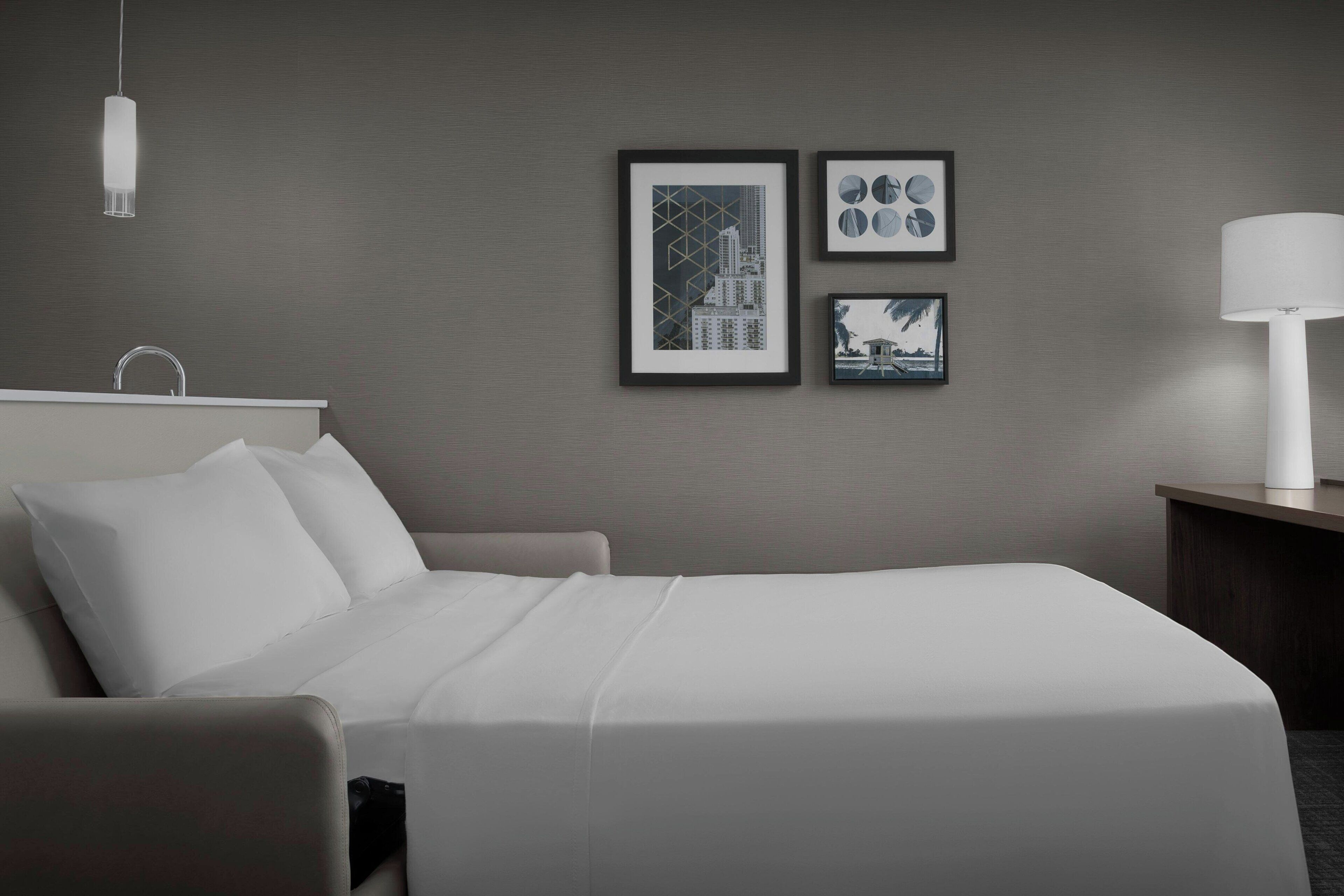 1 bedroom, individually decorated, individually furnished, desk