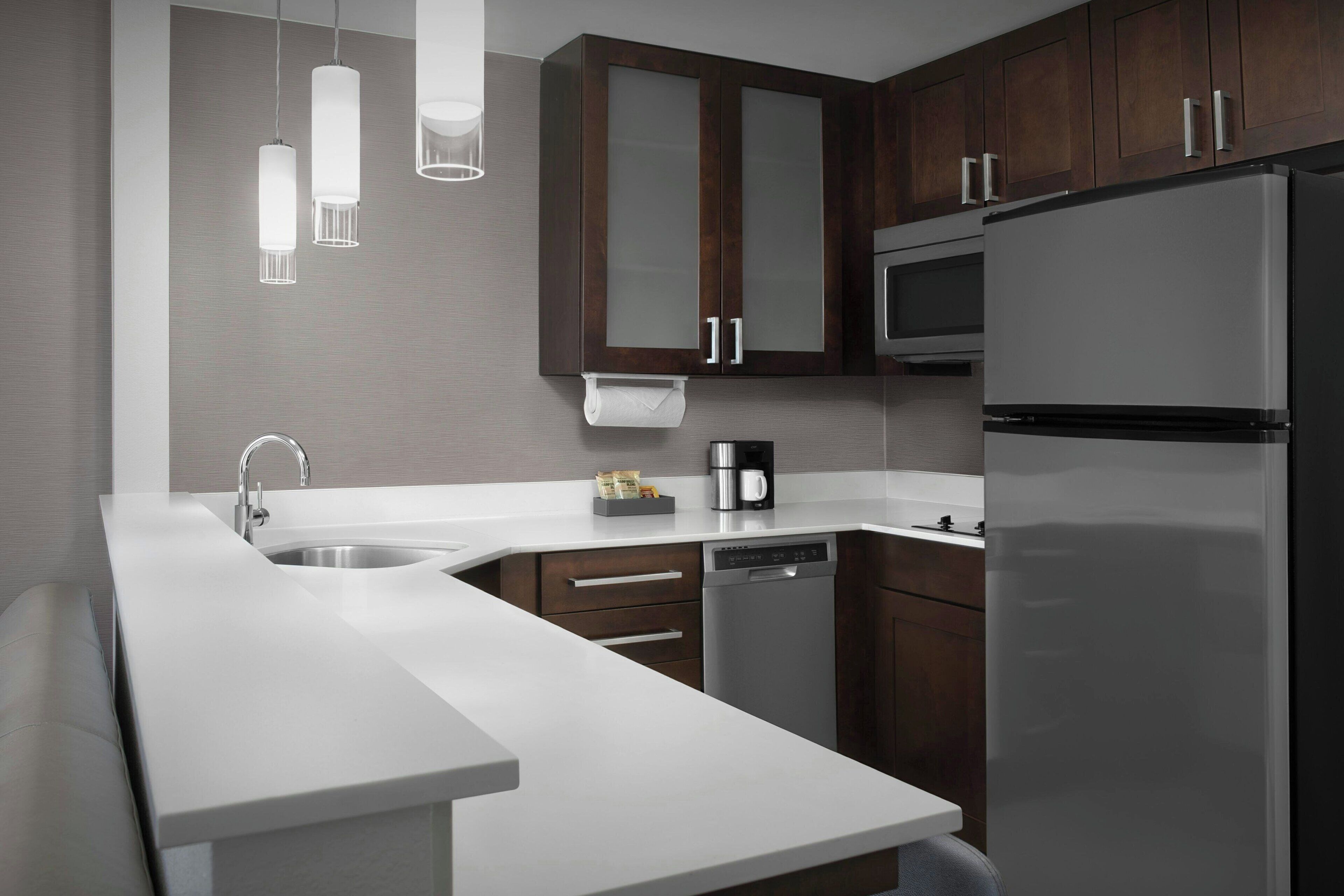 fridge, microwave, stovetop, dishwasher