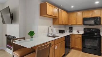 Fridge, microwave, coffee/tea maker