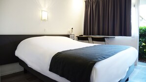 Premium bedding, desk, iron/ironing board (on request), free WiFi - Hotel Aerel Toulouse-Blagnac (Blagnac)