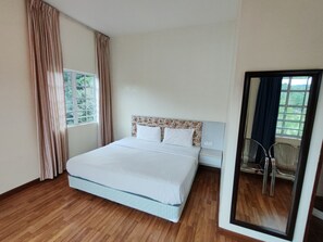 3 bedrooms, desk, iron/ironing board - Iris House Resort & Apartment Cameron Highlands (Tanah Rata)