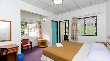In-room safe, desk, iron/ironing board, free WiFi