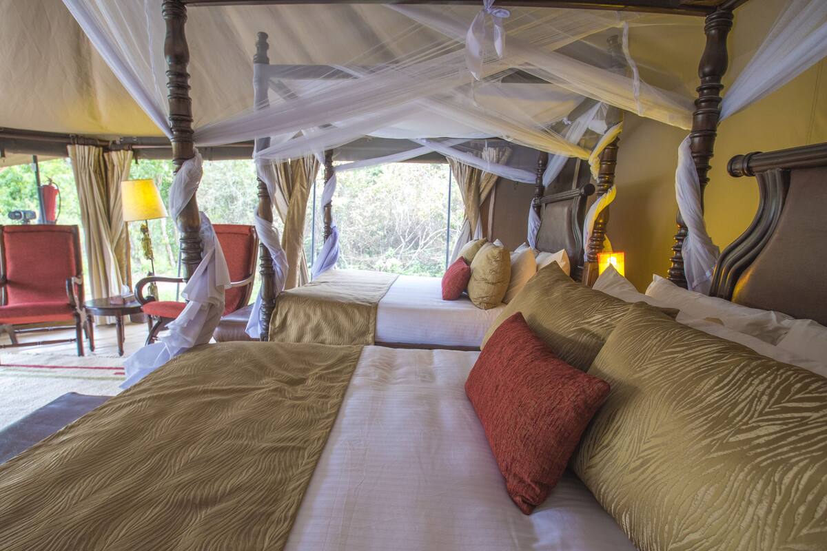 Luxe tent | Uitzicht op het meer