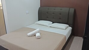 ห้องดับเบิล, ห้องน้ำส่วนตัว | โต๊ะทำงาน, Wi-Fi ฟรี