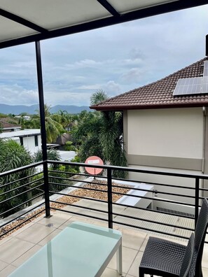 1 Bedroom Suite | Balcony