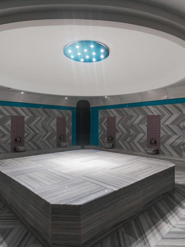 Sauna, steam room, Turkish bath/hammam, body treatments, facials