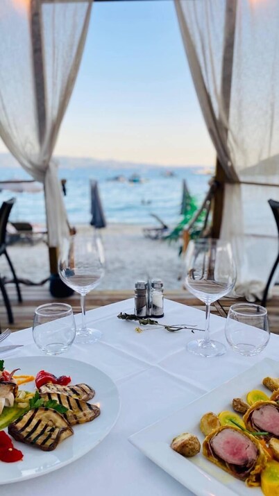 Palm Beach Hotel