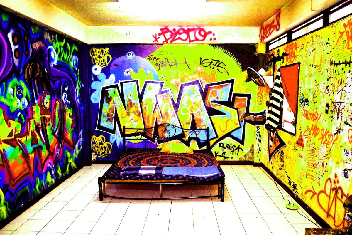 Rollaway beds, free WiFi