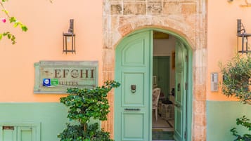 Fachada da propriedade