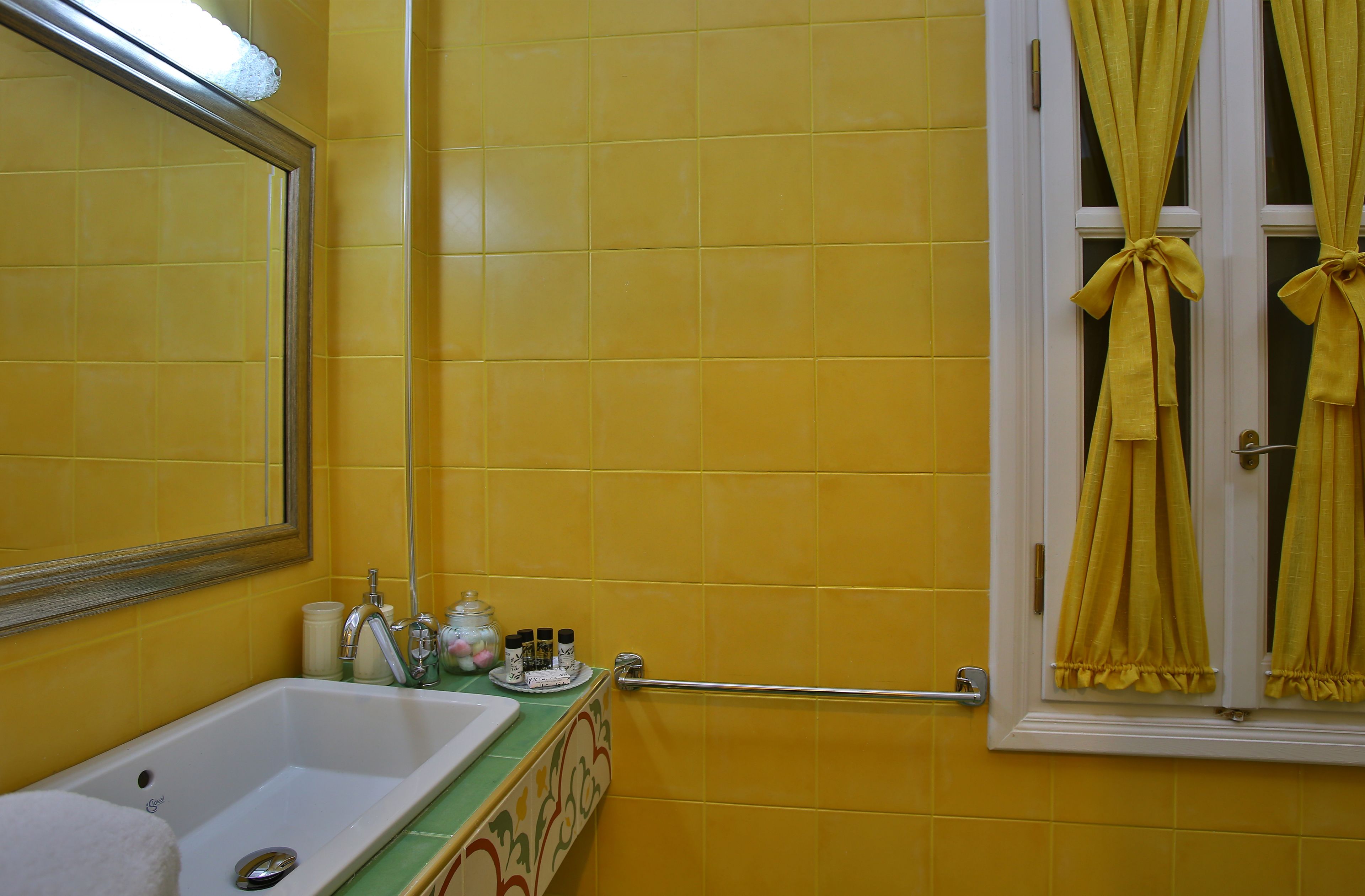 Photo - Efchi Suites 1904