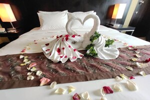 Junior Suite | Bar mini, peti besi dalam bilik, langsir/tirai gelap terus