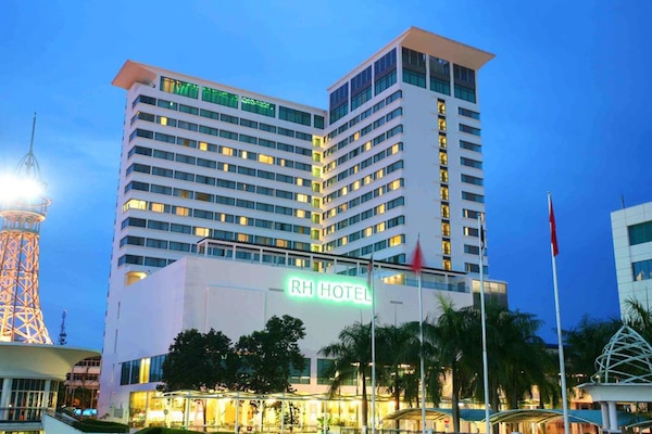 Front of property - evening/night