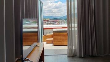 Studio Suite có thiết kế đặc sắc, 1 phòng ngủ, hiên, quang cảnh thành phố | Quang cảnh thành phố